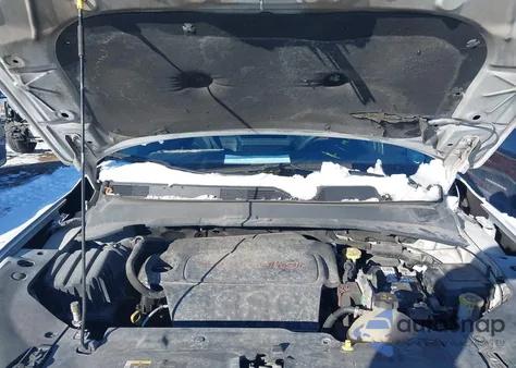 2022 Jeep Compass Trailhawk 4X4 из США, поврежденный, VIN 3C4NJDDB2NT115702